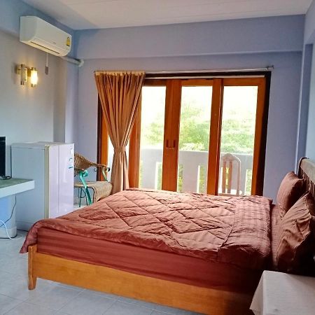 Pott Guesthouse Bãi biển Chaweng Ngoại thất bức ảnh